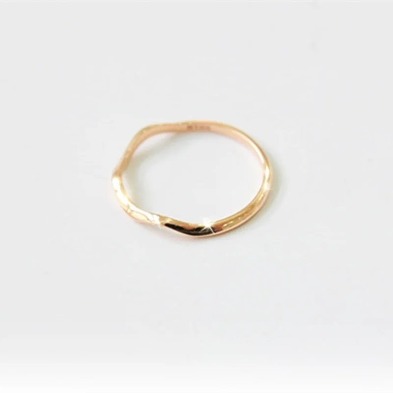 Женские волнистые кольца металлические геометрические круглые с индексом