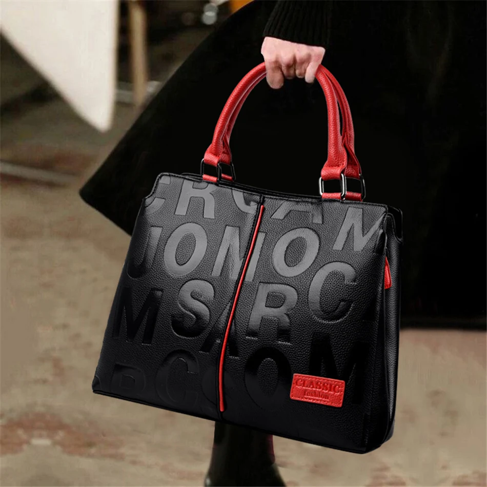 

2022 new women's handbag. Single shoulder diagonal span bag. Pu fashion embossed net red advanced sense bag.