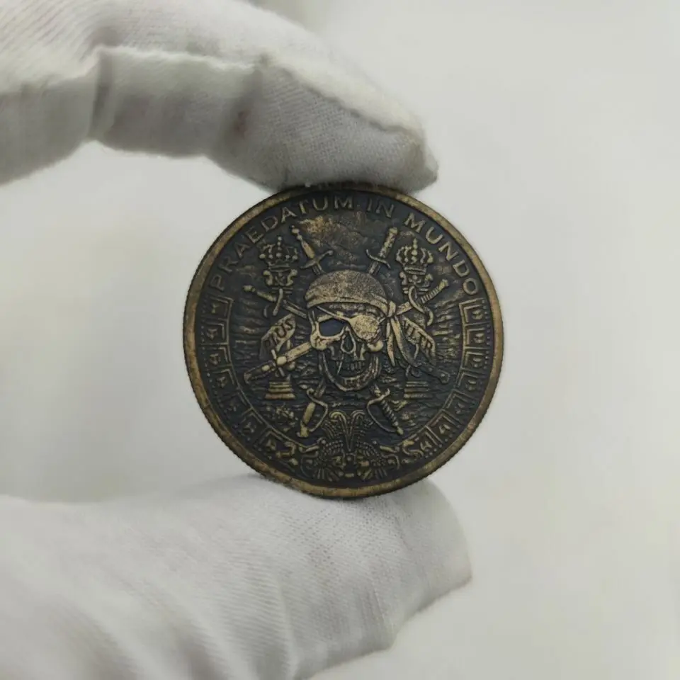 

Chinese Antique Pirate Coin Pure Copper Lucky Gold Coin Skull
