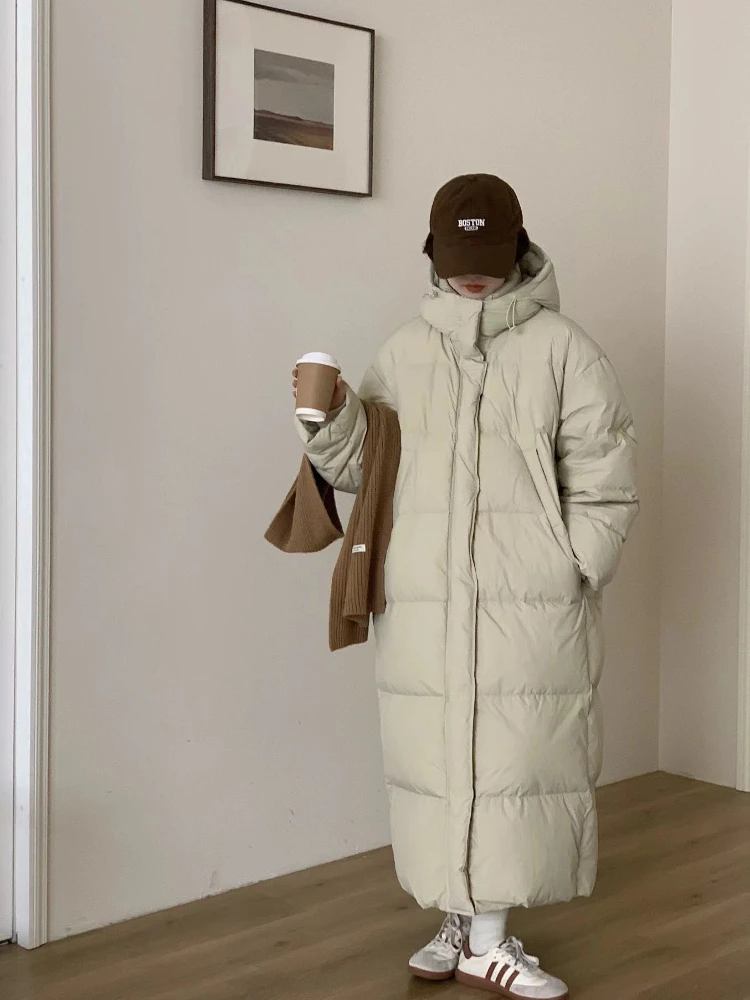 Пуховик женский ультрадлинный утепленный пуховик на белом утином пуху с