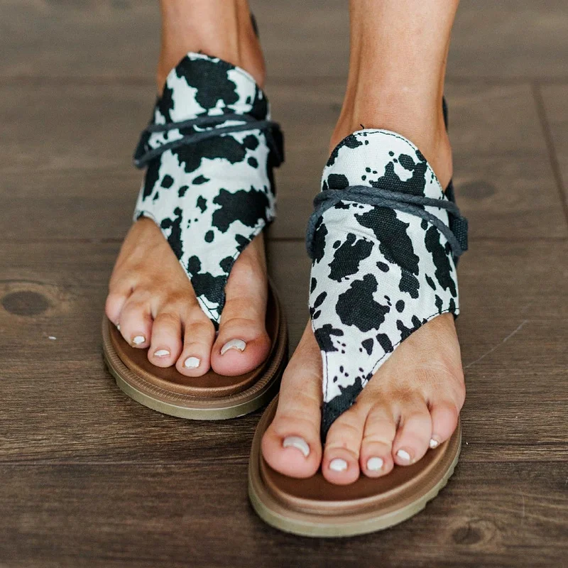 

Summer 2022 New Flats Gladiator Sandals Women Fashion Leopard Print Flip Flops Women Fashion Casual Plus Size 43 Beach Sandals
