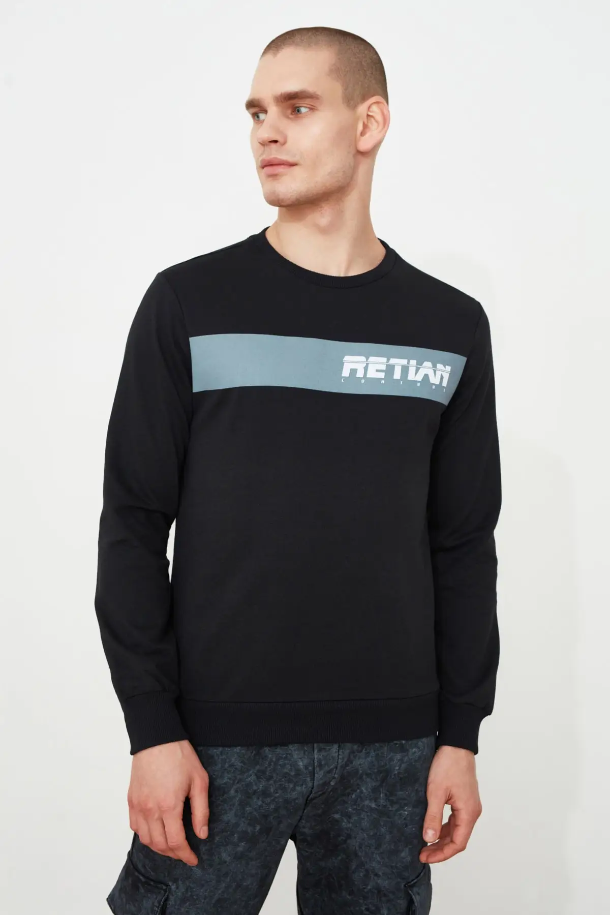 

Trendyol Men 'S Printed Sweatshirts TMNAW21SW0464