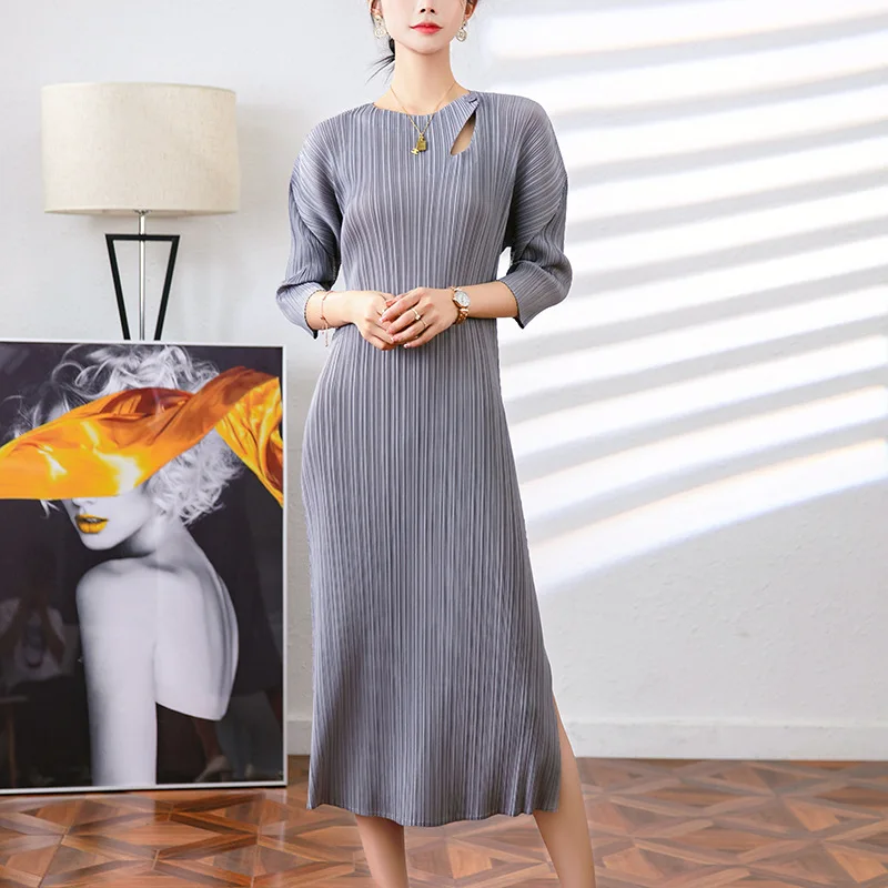 

Dress for women Miyak Pleated Fashion Solid Design High Street Large Size Batwing Sleeve O-Neck Folds Mid-Calf Dresses Tide