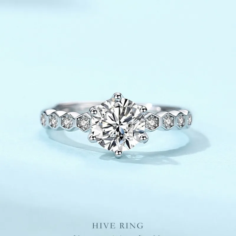 

Женское Обручальное кольцо из серебра 925 пробы с муассанитом 1 карат