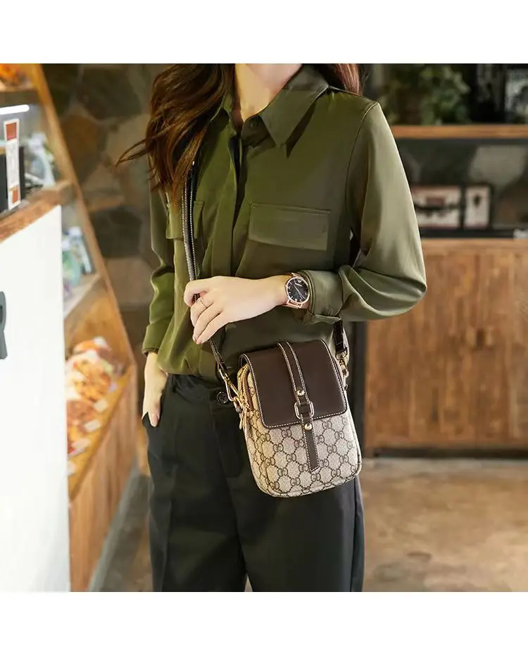 

20202New One-shoulder Messenger Portable Mobile Phone Women's Bag Niche Design Simple Texture Fashion All-match