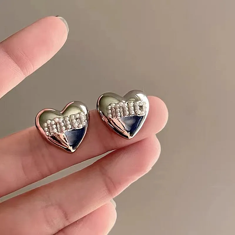 

925 Silver needle Heart Stud girl Silver stereoscopic heart letter pearl earrings everything matching earrings lady