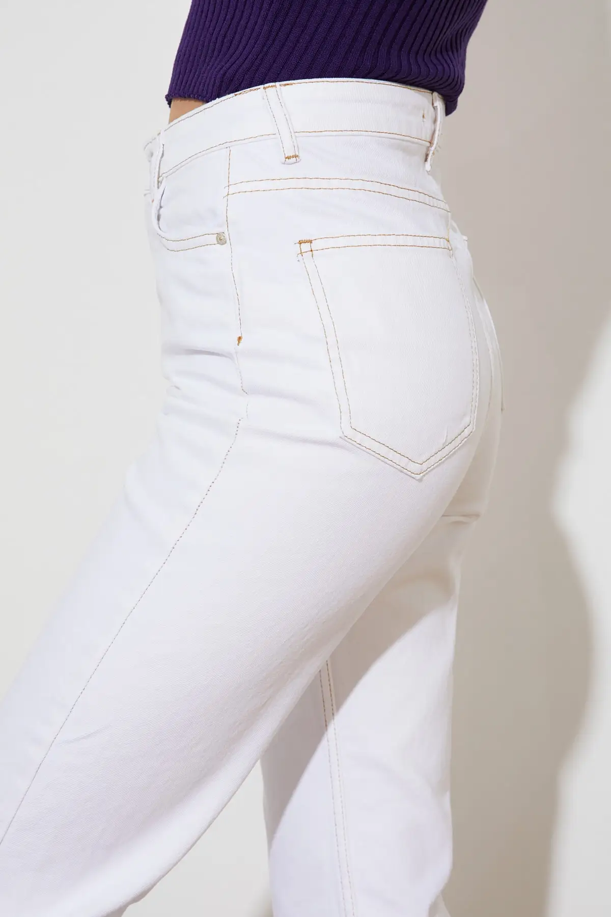 

White High Waist Straight Jean Women Jeans 2021