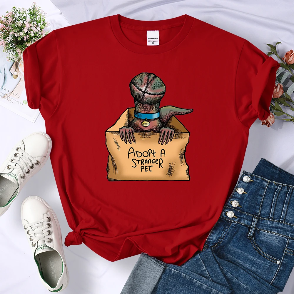 Необычная футболка с принтом из сериала очень странные Домашние животные