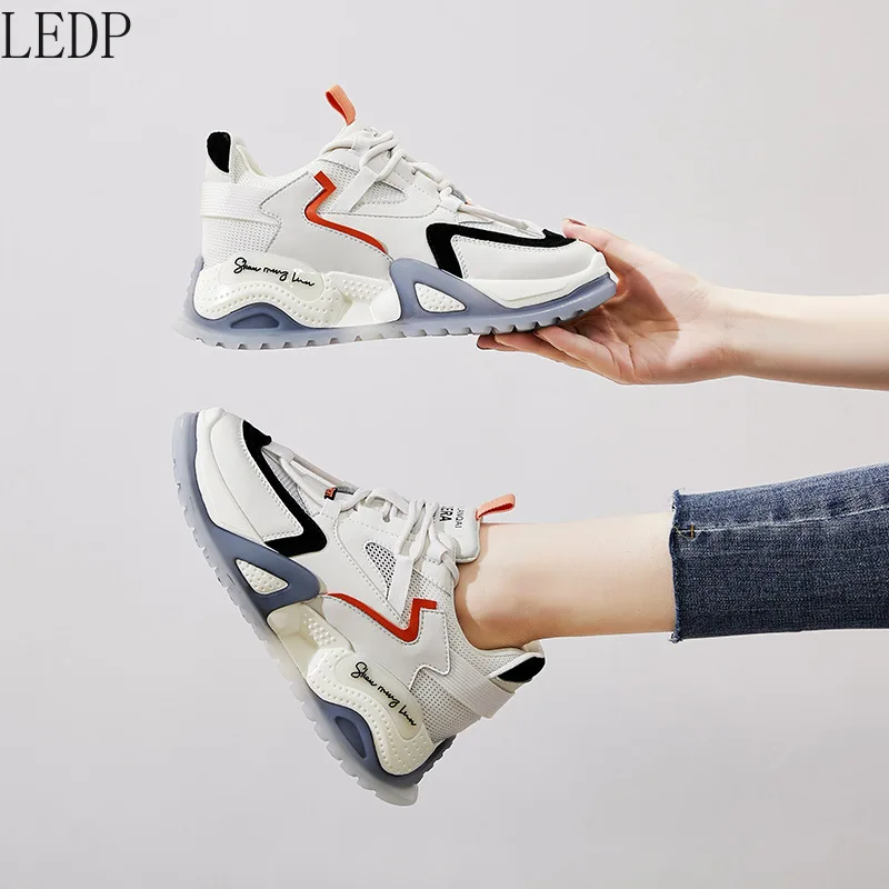 

2022 new Sports Shoes Thick Bottom Height Increasing Insole Suction Film Bottom Dad Shoes Women's Breathable Shoes
