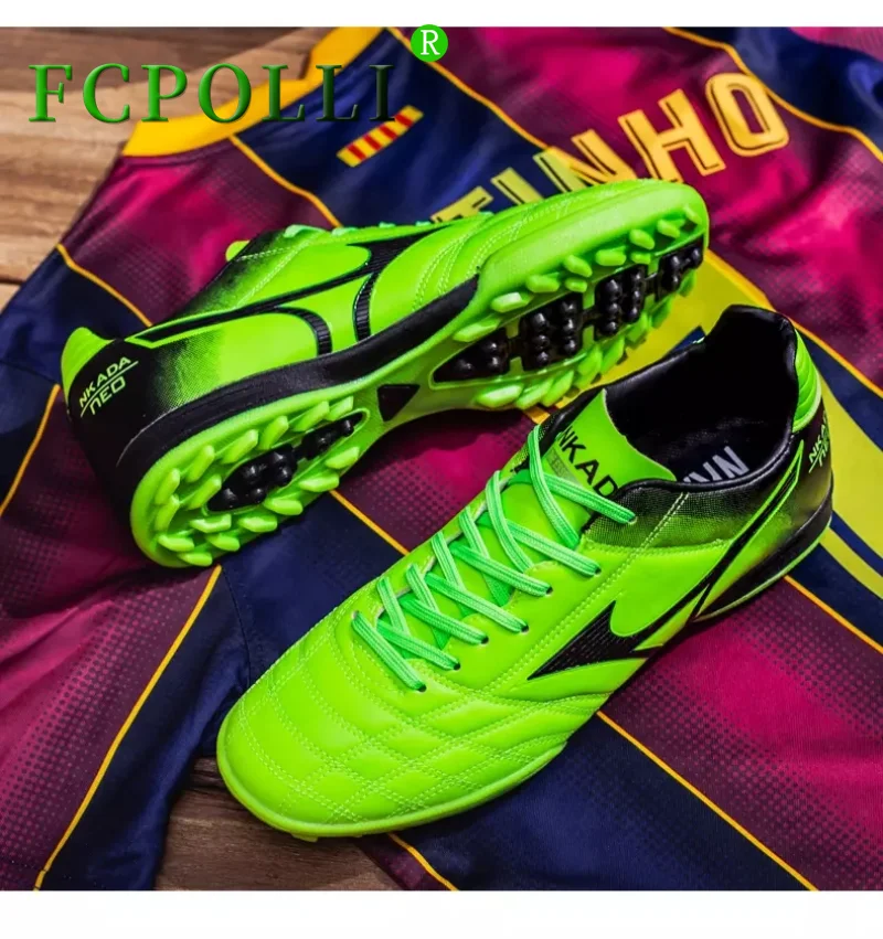 

New Arrival Football Shoes for Couples Anti Slip Indoor Big Boy Soccer Shoes Designer Sport Shoes Turf Men Women Soccer Cleats