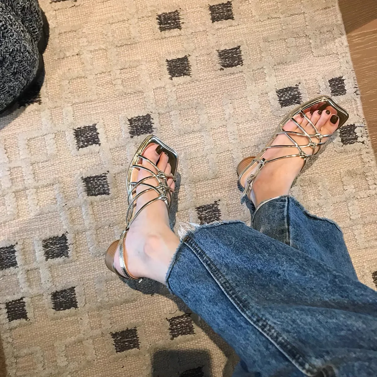 

Open Toe Women Sandals Gold Silver Round Mid Heels 2022 New Arrivals Narrow Band Cross Back Strap Summer Dress Sandals Pumps