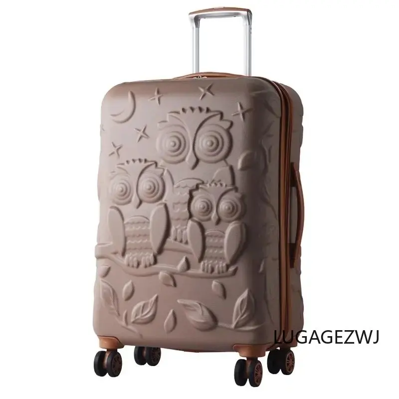 

Дорожный чемодан с рисунком совы