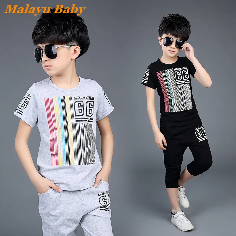 

Детский костюм из 2 предметов, футболка с коротким рукавом и принтом в полоску