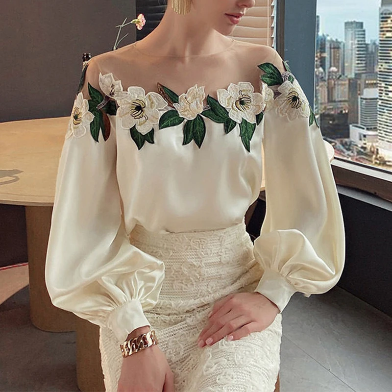

Женская блузка из искусственного шелка, роскошная футболка с цветочной вышивкой, сетчатая сатиновая рубашка с длинным рукавом, укороченный топ, новинка 2023