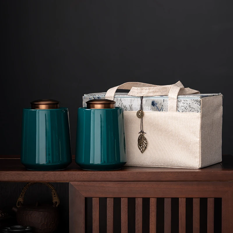 Зеленая керамическая банка для чая с металлической винтовой крышкой герметичная