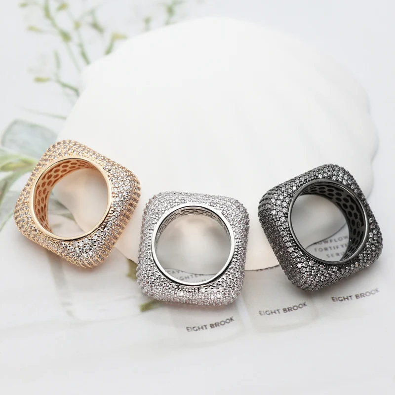 

Женское кольцо в стиле хип-хоп с цирконом