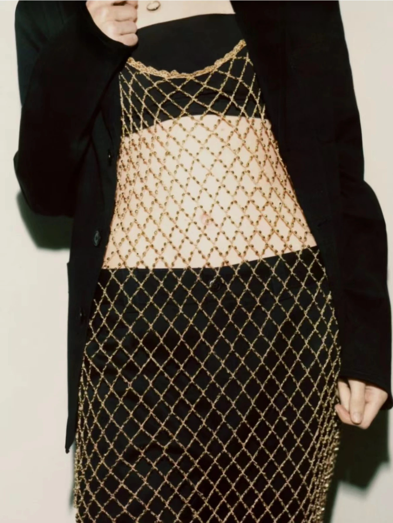 Женское сетчатое платье ручной работы с блестящими кристаллами украшенное