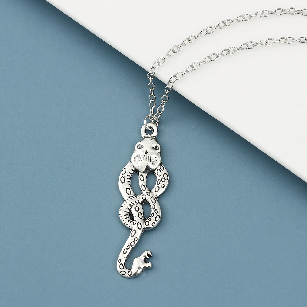 

Harri Potter Death Eeaters Dark Mark Necklace Vintage Kids Cosplay Accessories