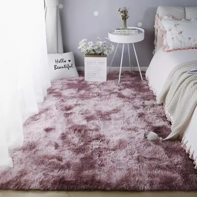 

Пушистый ковёр для гостиной