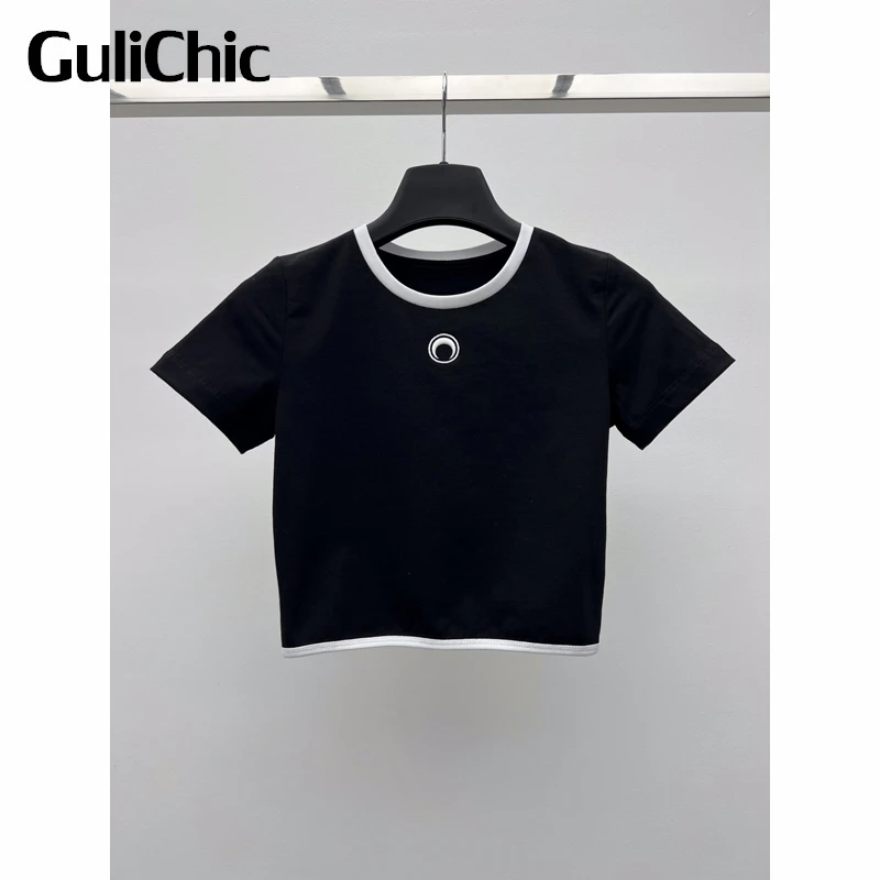 

3.8 GuliChic Crescent Moon Embroidery Contrast Color Round Neck Tee Women Slim Short Casual T-Shirt