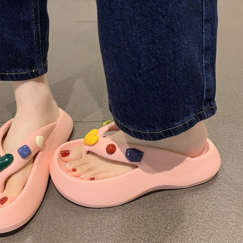 Women Love Gems Decor Beach Slippers Sweet Casual Flip Flops Summer Platform Outdoor Non-Slip Soft EVA Slides Fashion Home Shoes