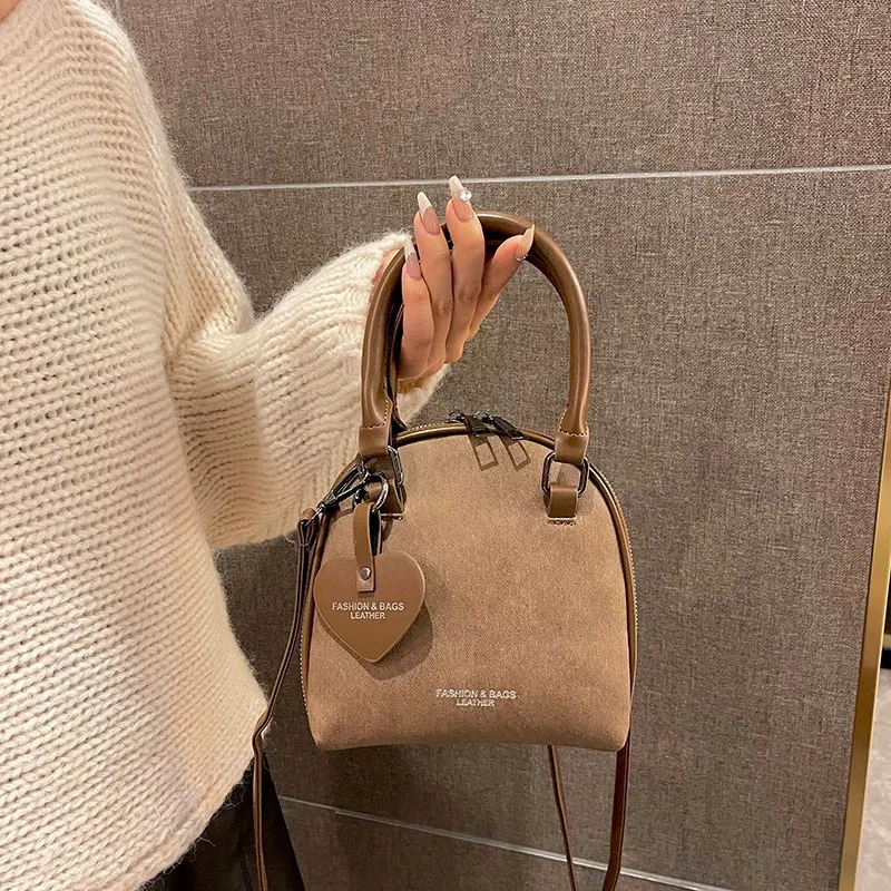 

French Fashionable Bag 2023 New Autumn/Winter Contrast Color Advanced Sense Fashion Trend Small Square Bag Crossbody Bag for