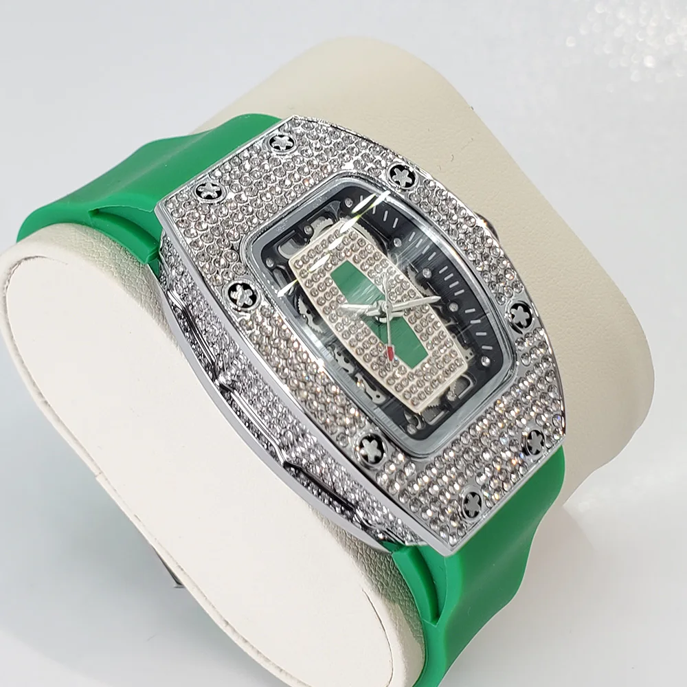 Часы наручные женские с бриллиантами элегантные модные спортивные