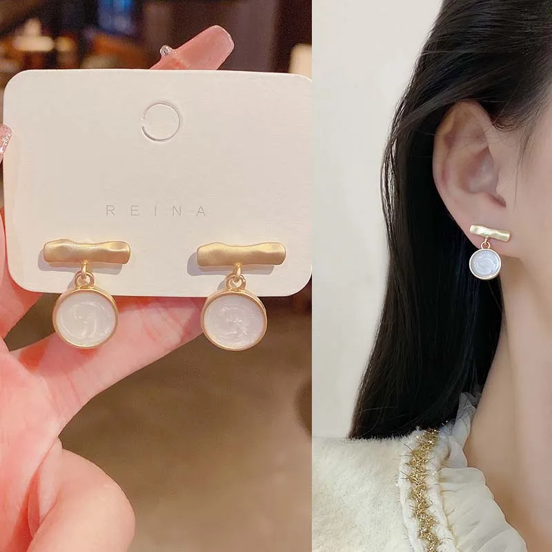 

2021 New Trendy Round Geometric Stud Earrings For Women Fashion Gold Color 925 Silver Needle Earring Girls Wedding Jewelry Gifts