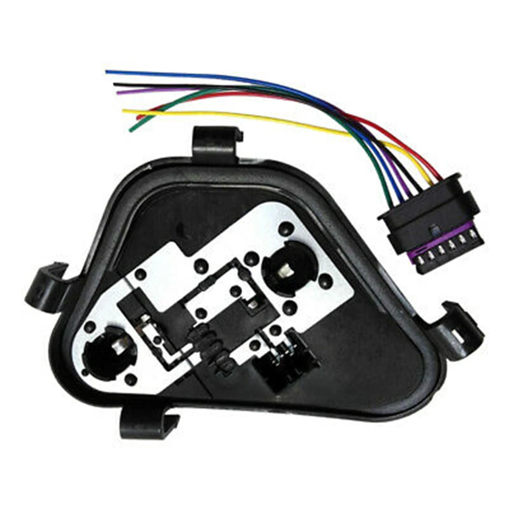 

Suitable For BMW F30/F35/F80 Taillight Socket Tail Light Socket Components High Performance Brand New With Cables