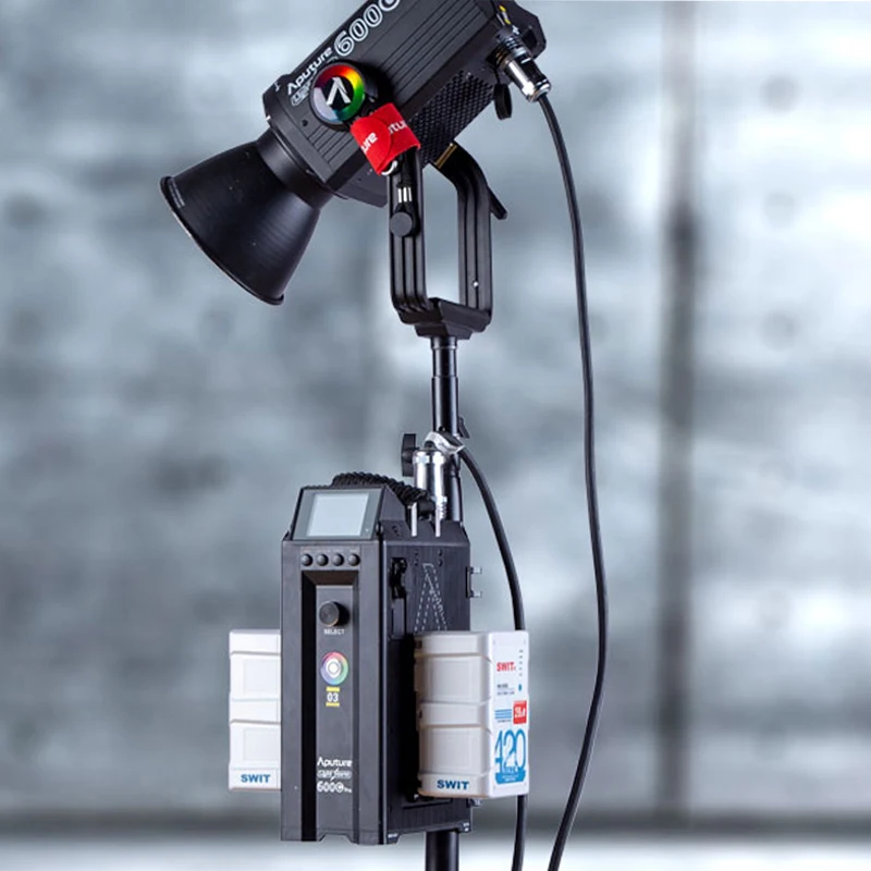 SWIT HB-C420S 500 Вт аккумулятор с V-образным креплением высокой нагрузки 420 Втч 28 8 В (22-33 6