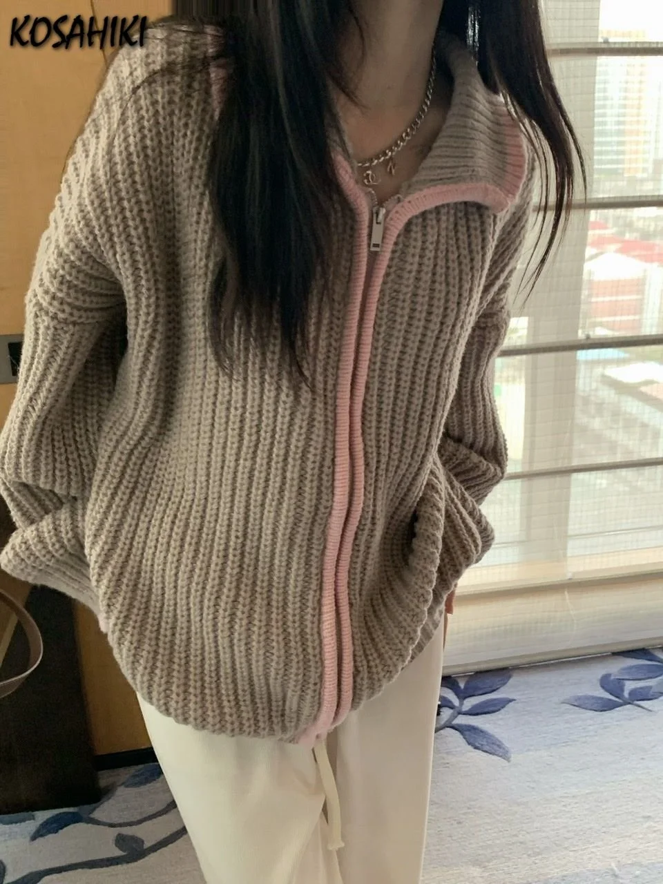 

Женский винтажный кардиган на молнии, трикотажный контрастный свитер в Корейском стиле с отложным воротником, свободные универсальные кур...