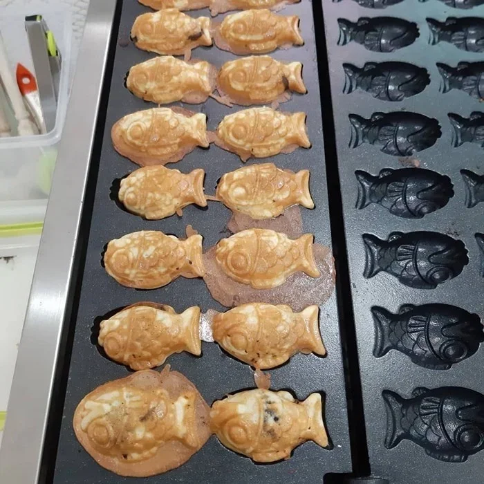 Машина для закусок автоматическая антипригарная вафельная машина с золотой