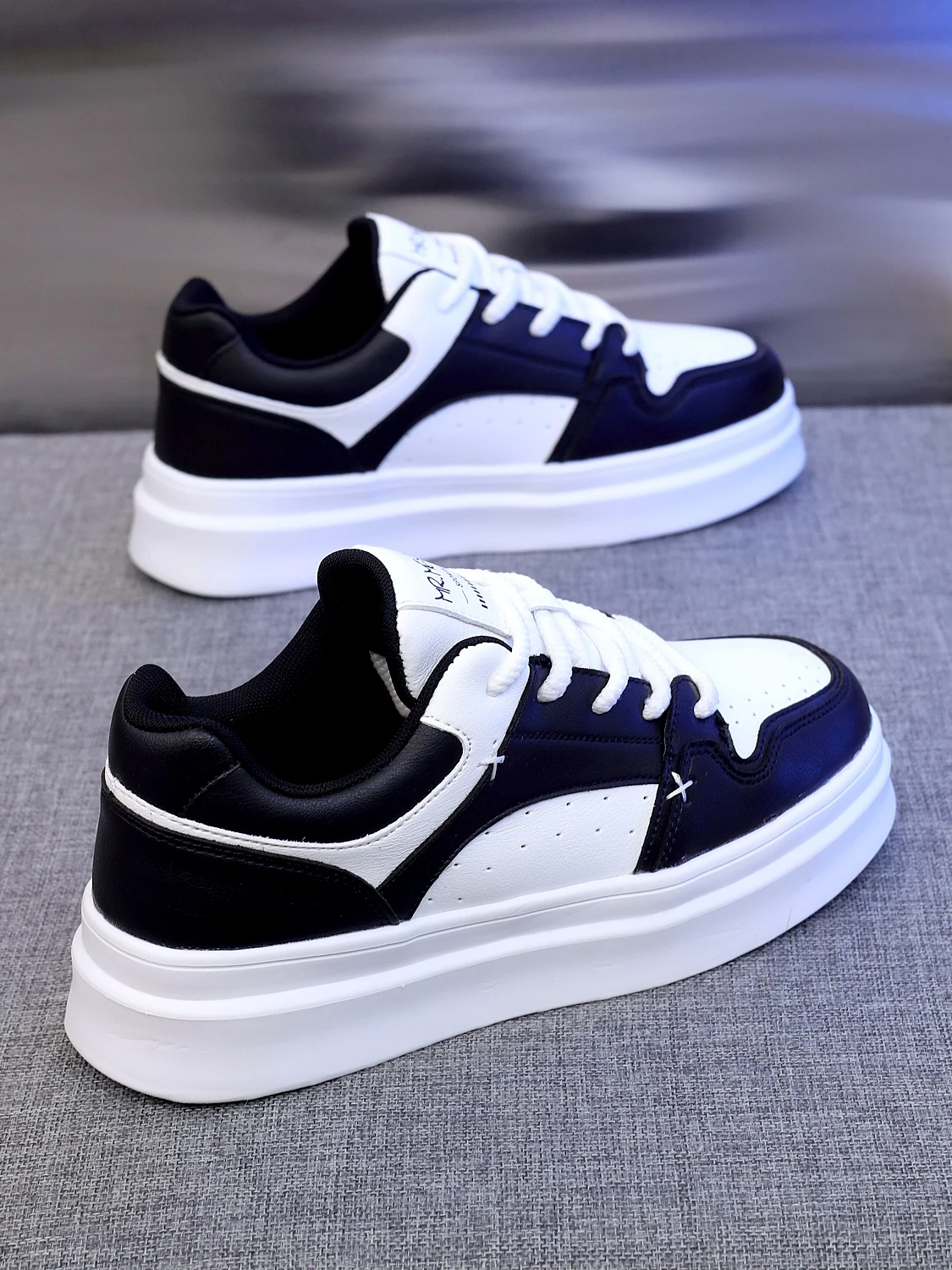 Повседневная обувь с дезодорантом из натуральной кожи 2024 белые туфли на толстой