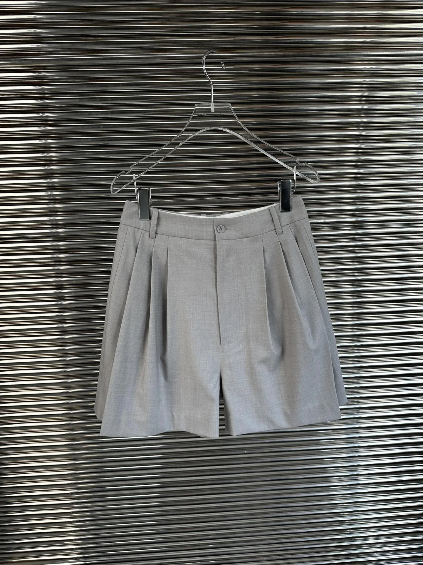 Рисунок 3 - Пиджак тонкого силуэта➕Плиссированные