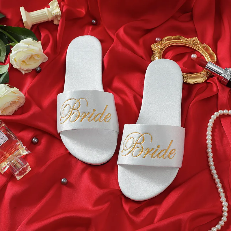 

Тапочки с вышивкой для невесты, свадебное украшение, подарок подружки невесты, розетка для девичника, детской вечеринки