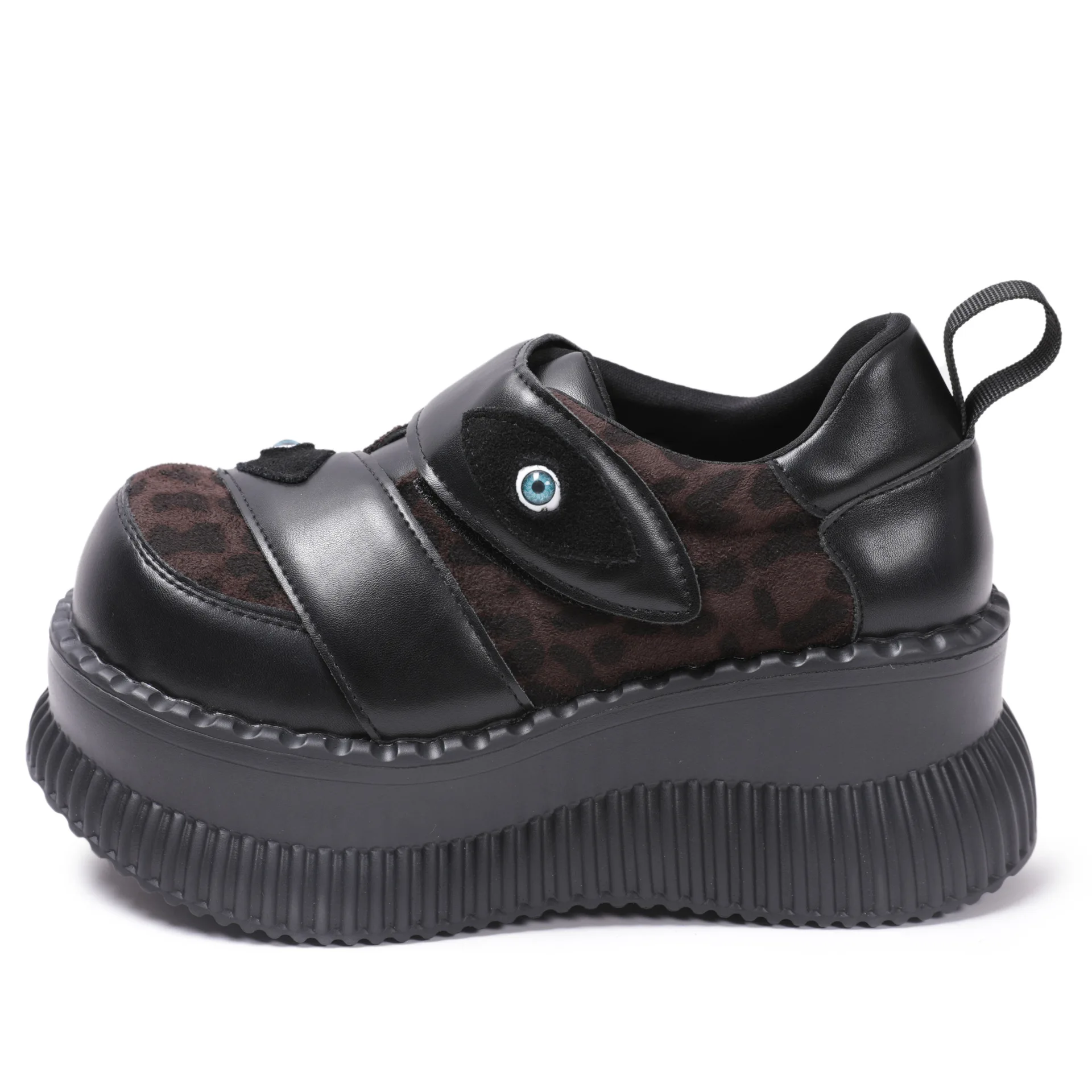 Маленькие кожаные туфли с леопардовым принтом на толстой подошве женские темные