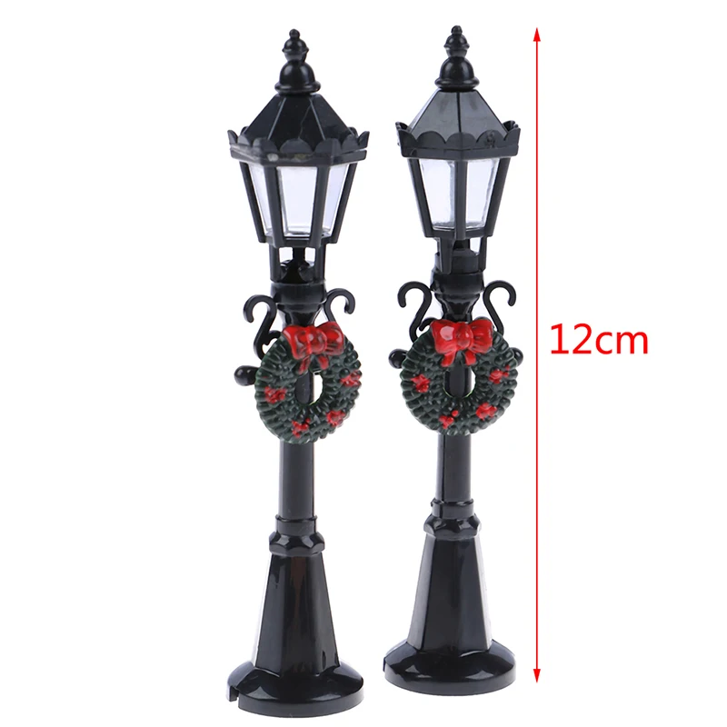 

1Pc Miniature Christmas Park Street Lamp Doll Streetlight Decor Toy Home Decor 1/12 Dollhouse