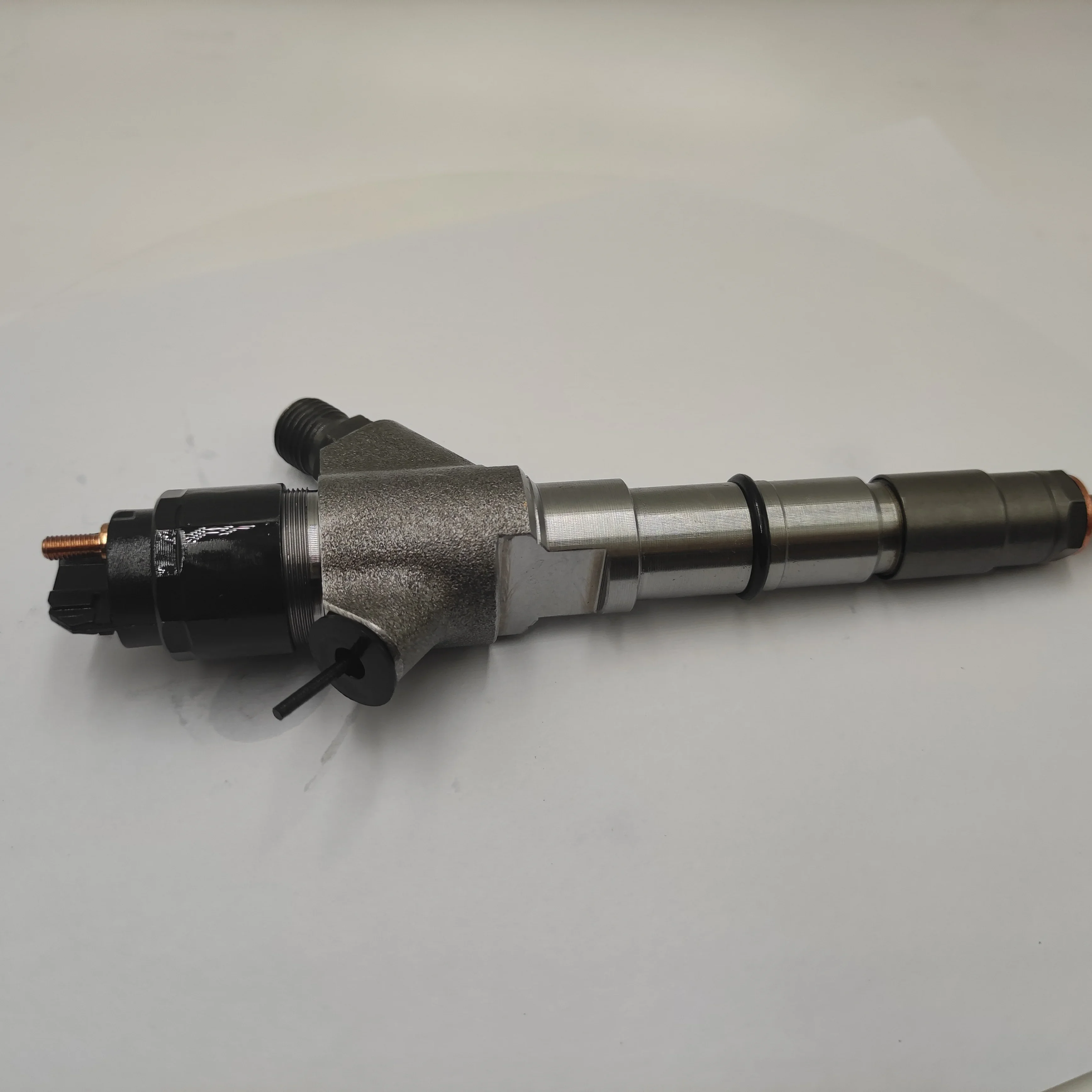 Дизельный топливный инжектор X7478400 0445120101 для топливного инжектора Ashok Leyland