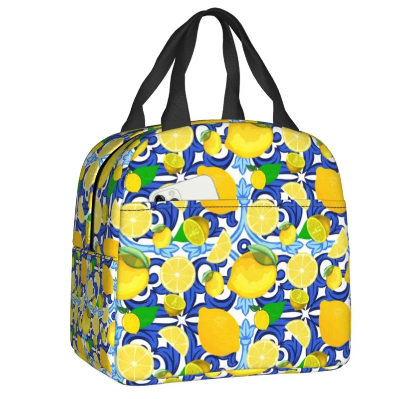 

Лимон на верхней части сине-белой плитки, итальянский стиль, изолированный Ланч-бокс, сумка для цитрусовых, фруктов, портативный охладитель, термопищевой Ланч-бокс