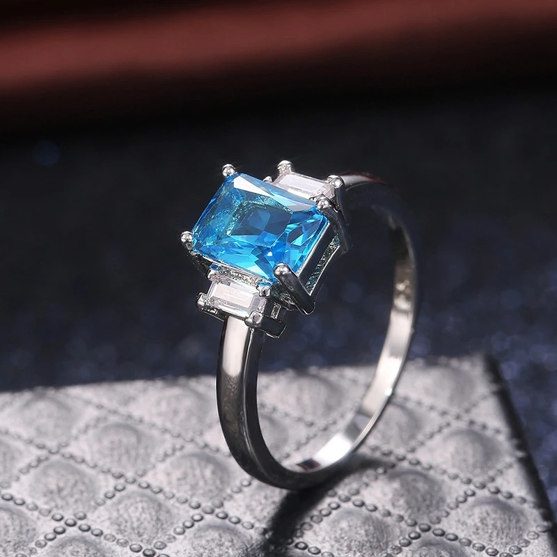 

Роскошные простые обручальные кольца серебряного цвета для женщин со сверкающим синим кубическим цирконием с закрепкой женское ювелирное ...