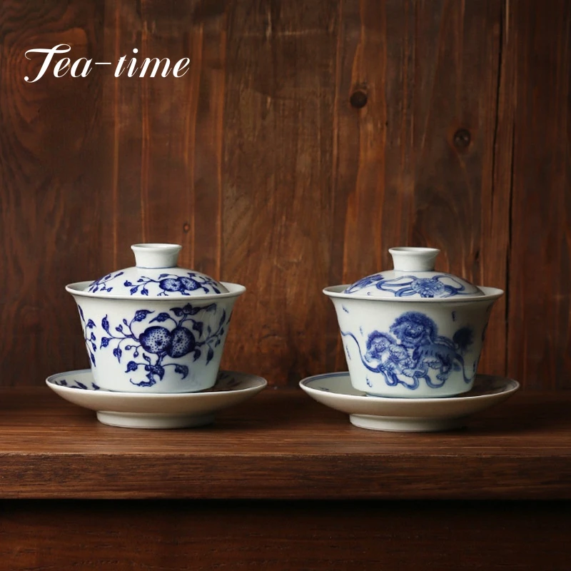 

130ml Antique Blue and White Ceramic Tea Tureen Retro Lion Play Art Tea Bowl with Lid Tea Maker Gaiwan Household Kung Fu Teaset