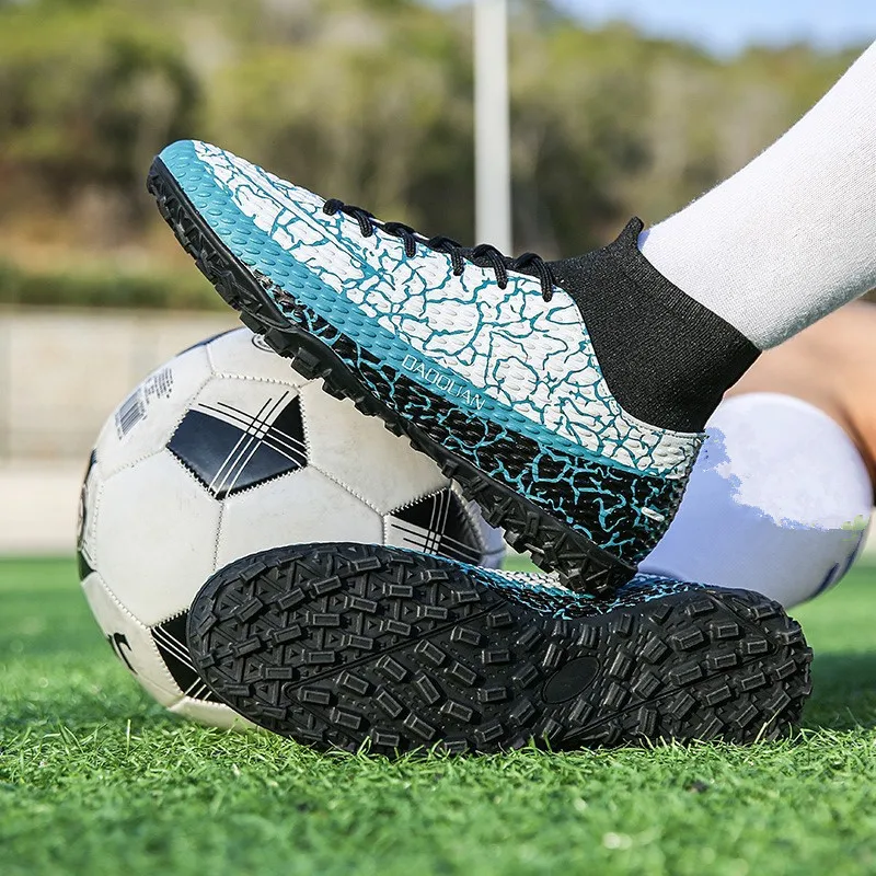 High Ankle Men Soccer Shoes TF/FG Football Boots Outdoor Football Shoes Men Futsal Soccer Cleats Training Sneaker Chuteira Campo