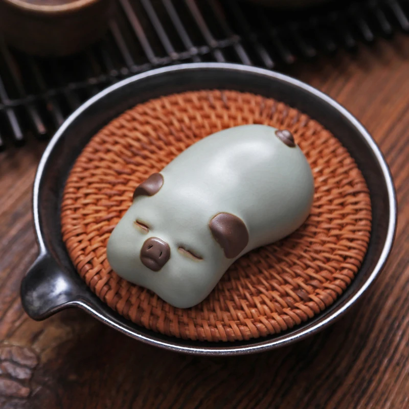 

Chinese Creative Animals Tea Pet Premium Home Decor Reusable Ceramic Tea Pet Small Pig Figures Decoration Tea Utensil Teaware
