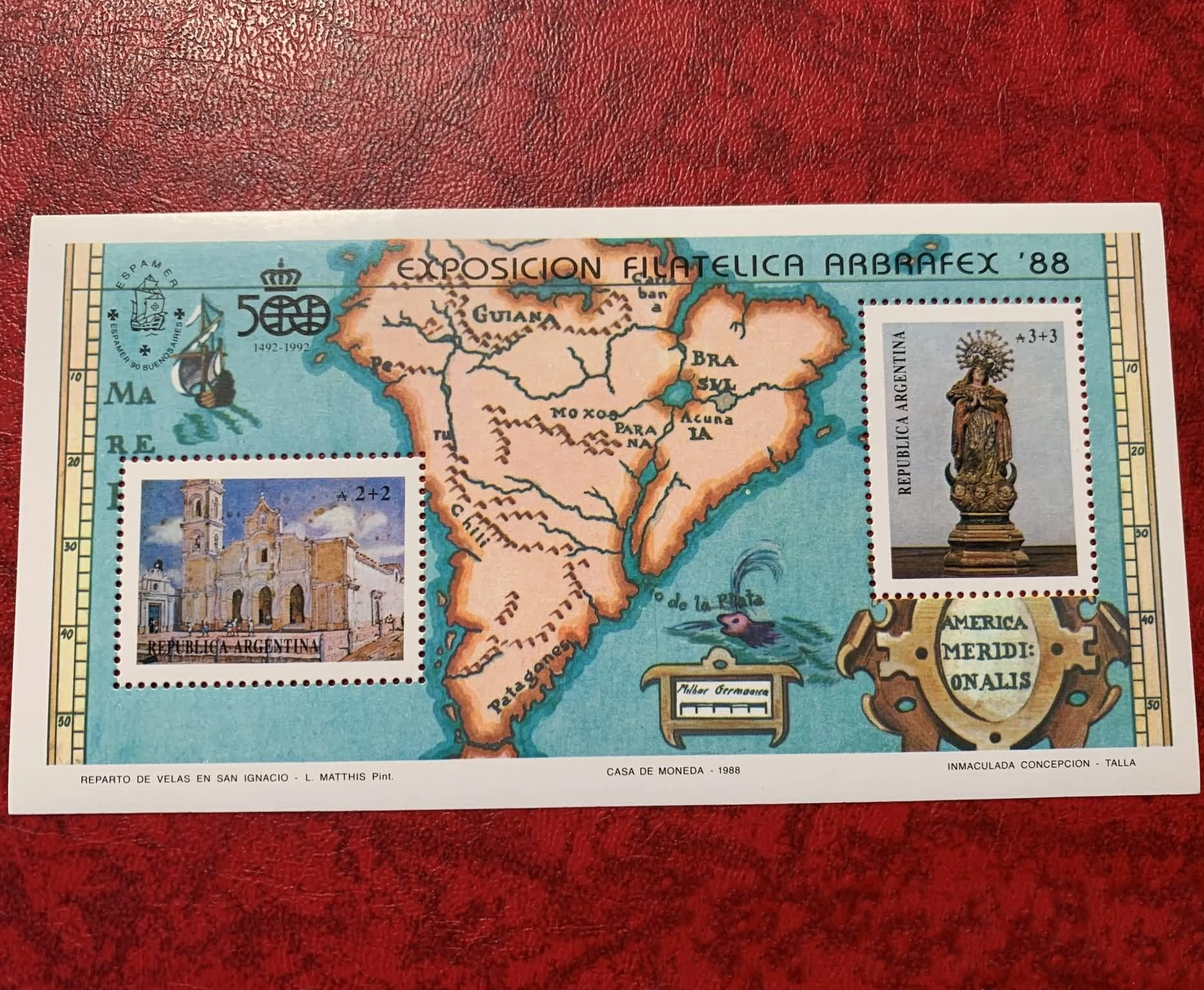

1 лист, Новая почта Аргентины 1988, карта Южной Америки, церковная архитектура, сувенир печати на листе MNH