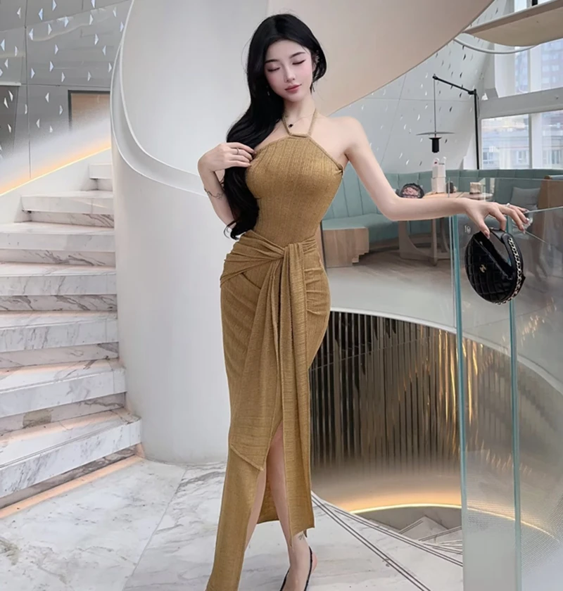 

Элегантное роскошное Золотое Платье, женское Привлекательное платье без рукавов с воротником-стойкой, летнее однотонное длинное платье с асимметричным завязкой, модель 2023 года