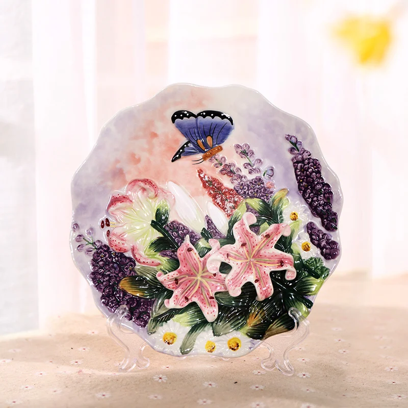 

Painted Hand 3D Lily Butterfly Bird Sunflower Plates For Wall Hanging 8inch Ceramic Decorative Plate New Home Hotel Wall Decor