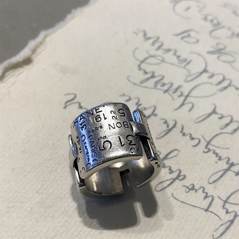 Chinoiserie Fashion Retro Old Wide Punk Personality Ring Girl