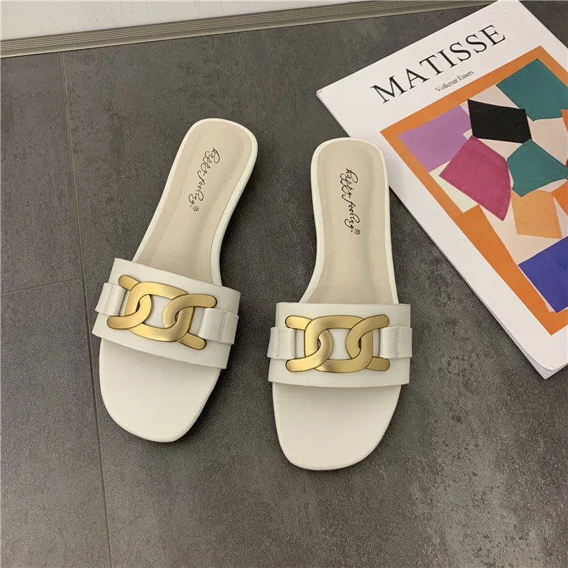 Туфли женские на плоской подошве брендовые лоферы без застежки цепочке