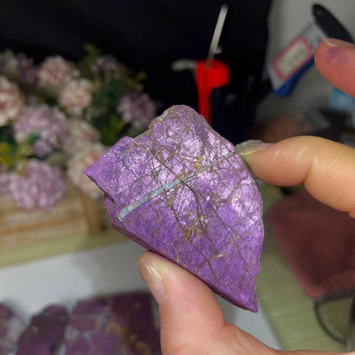 

Кристаллический срез пурпурита CrystalHola