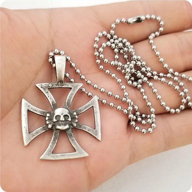 

Antique Crafts Steel Ball Necklace Skull Pendant Military Medal